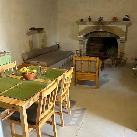 度假居 Avli House Vóroi